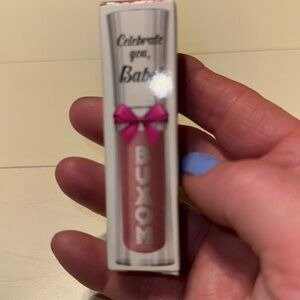 Buxom full-on plumping lip polish